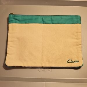 Clarks Cream and Teal Zip Canvas Pouch